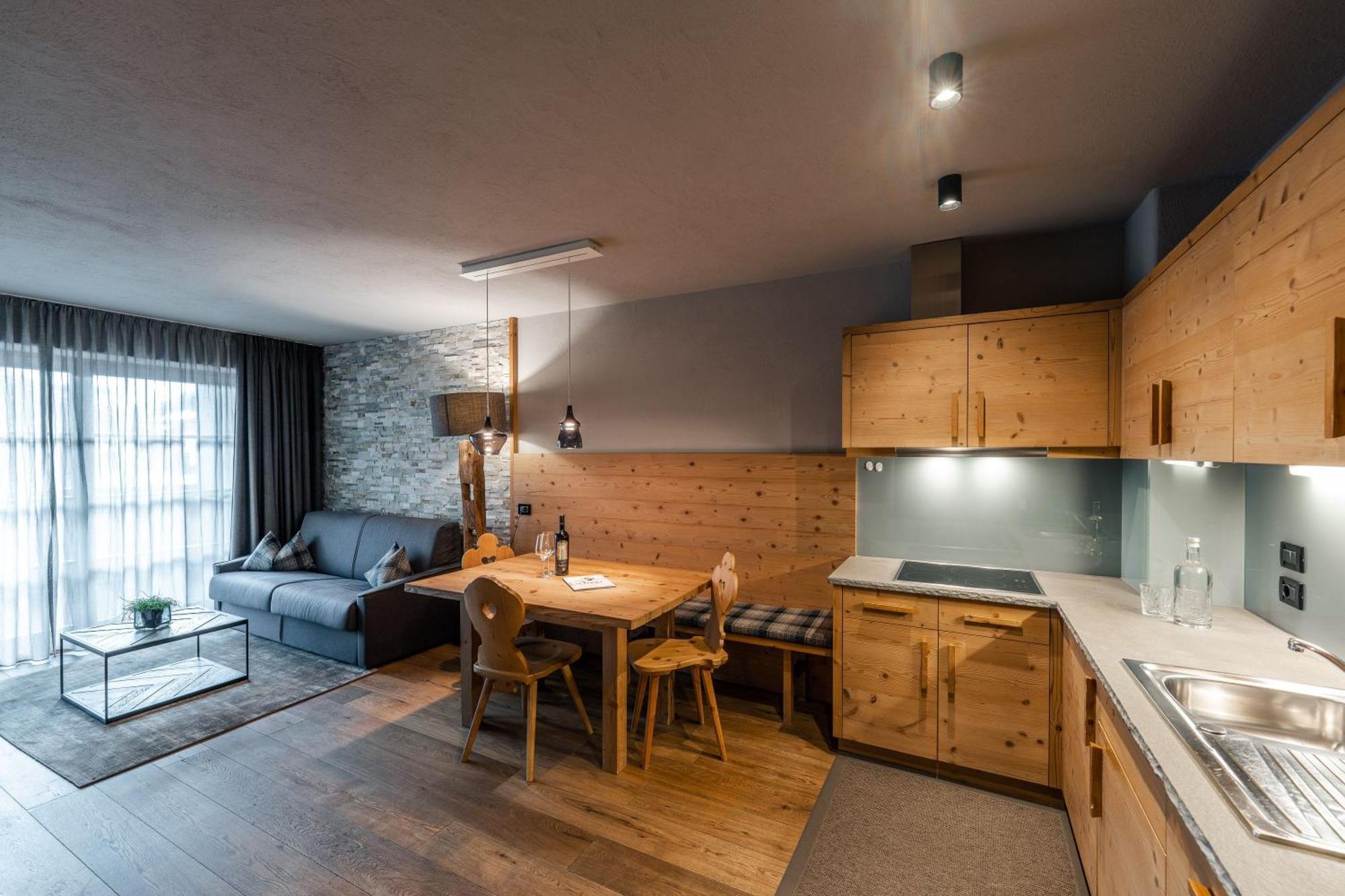 Sportony Mountain Lodges La Villa  Eksteriør bilde